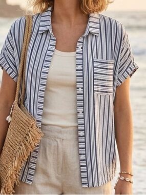 a.n.a Blue & White Striped Short-Sleeve Button Down Shirt